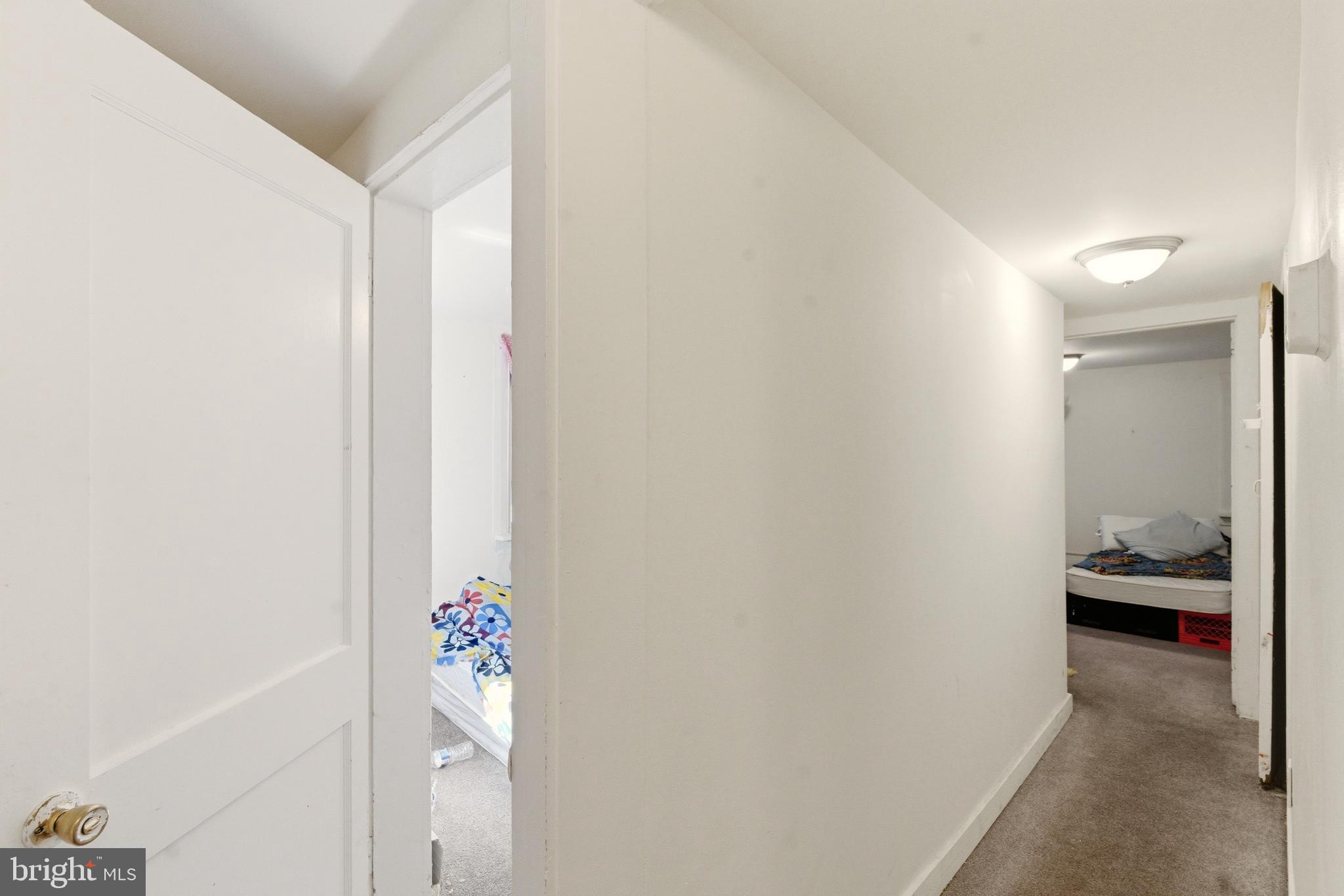 22-20 North Limerick Road Limerick, PA 19468 - Photo 40 of 49 a bathroom with a bathtub