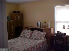 125 Wave Road Manahawkin, NJ 08050 - Photo 2 of 11