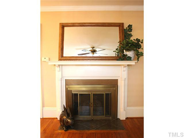 502 Harding Street Raleigh, NC 27604 - Photo 6 of 25 Living Room