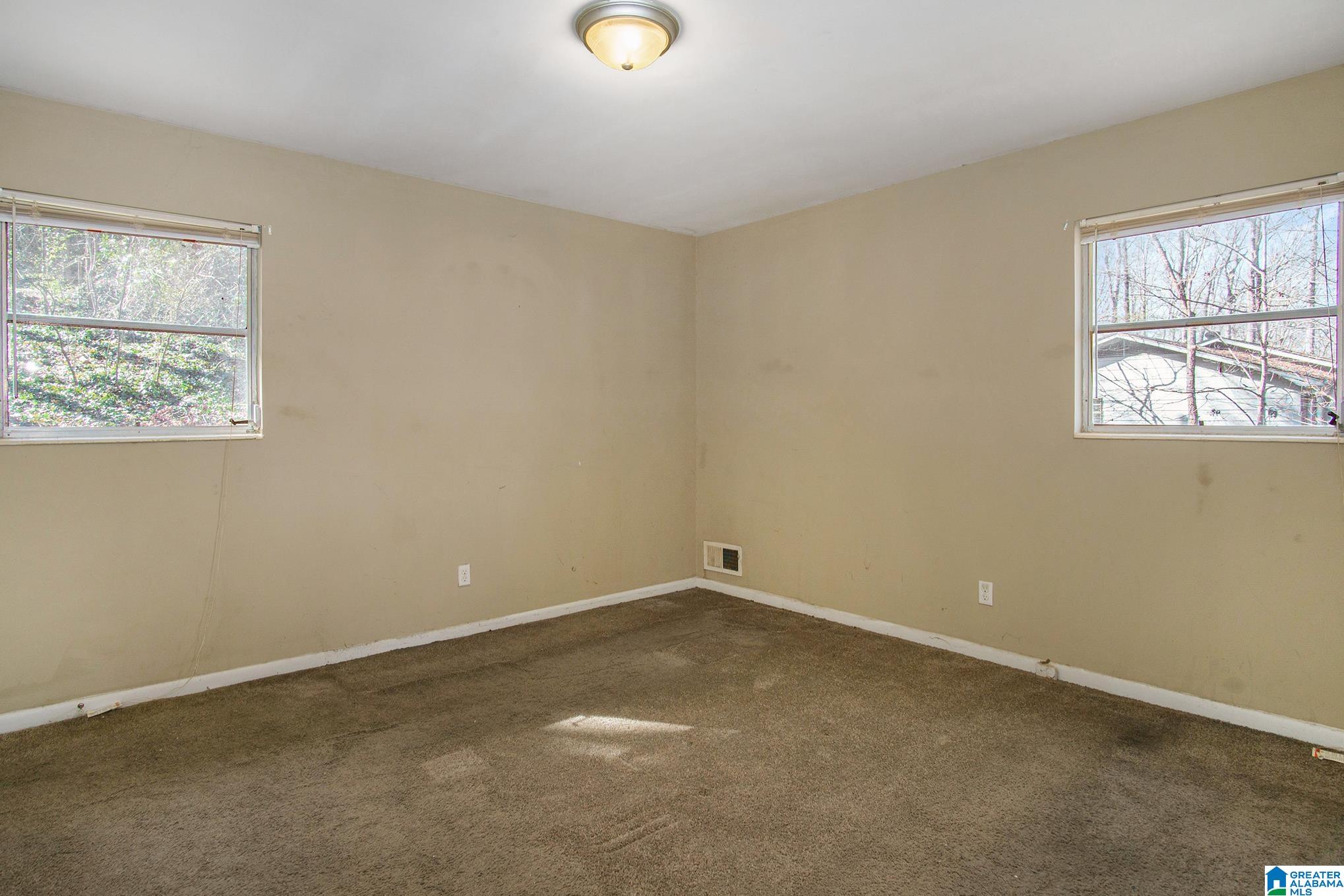 1009 Springview Street Birmingham, AL 35215 - Photo 12 of 25