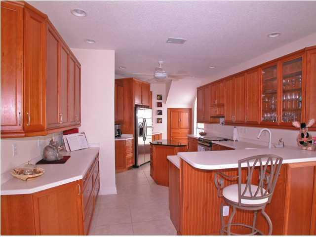 927 Lighthouse Road Fort Walton Beach, FL 32547 - Photo 3 of 35 Gallery Image 3