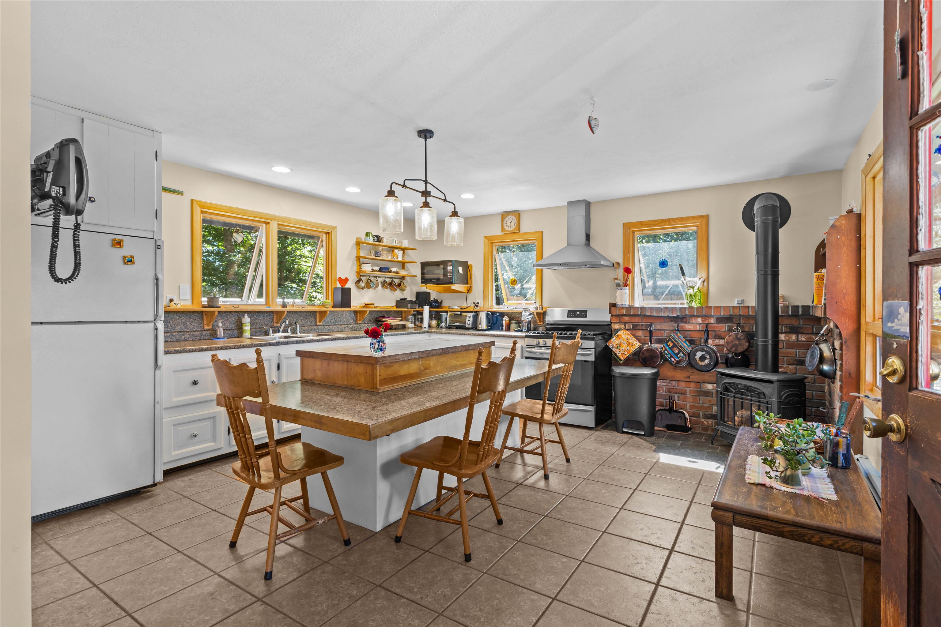 570 West Hill Road Middlesex, VT 05682 - Photo 12 of 60 Gallery Image 12