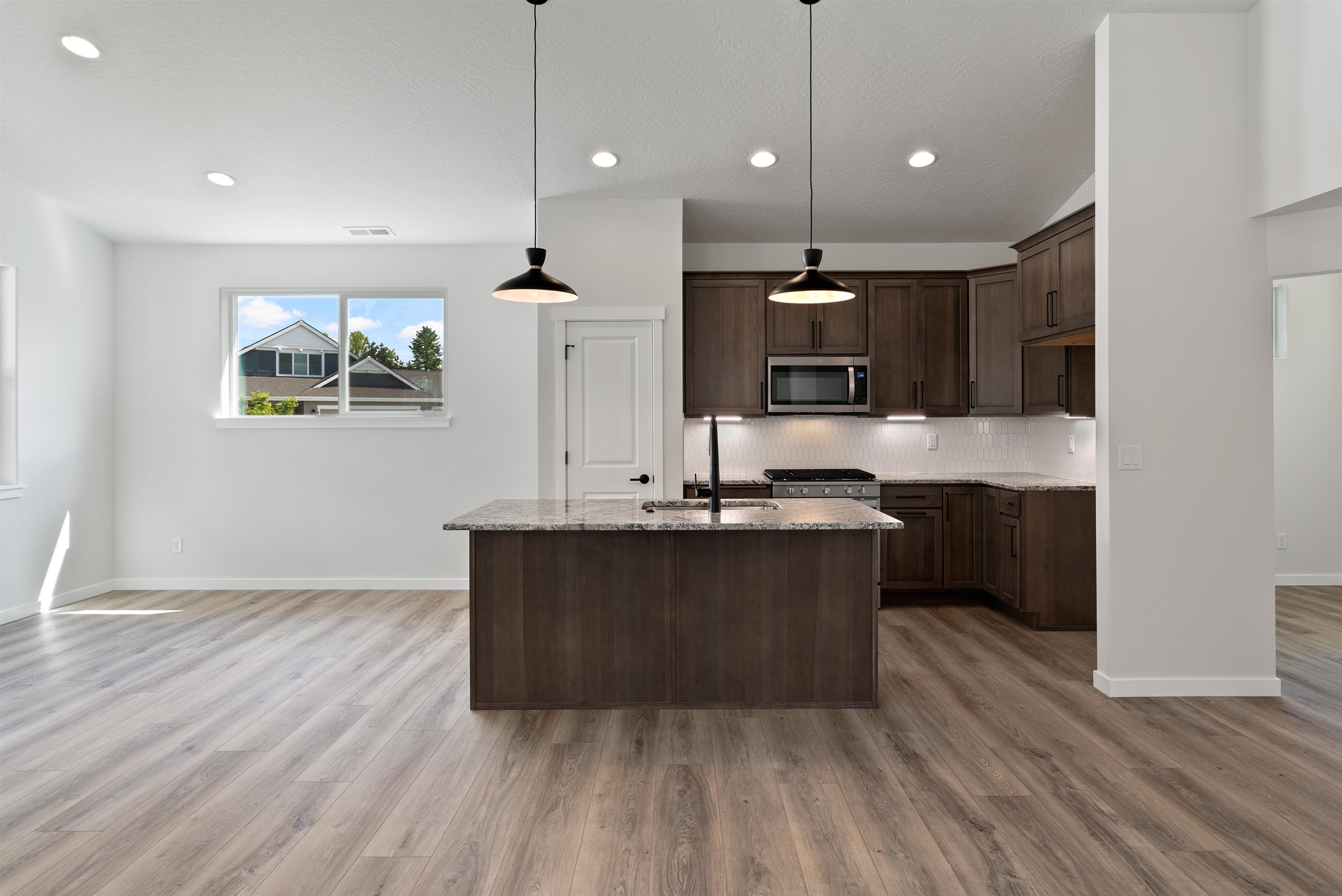 12235 North Dupont Road Spokane, WA 99218 - Photo 11 of 27