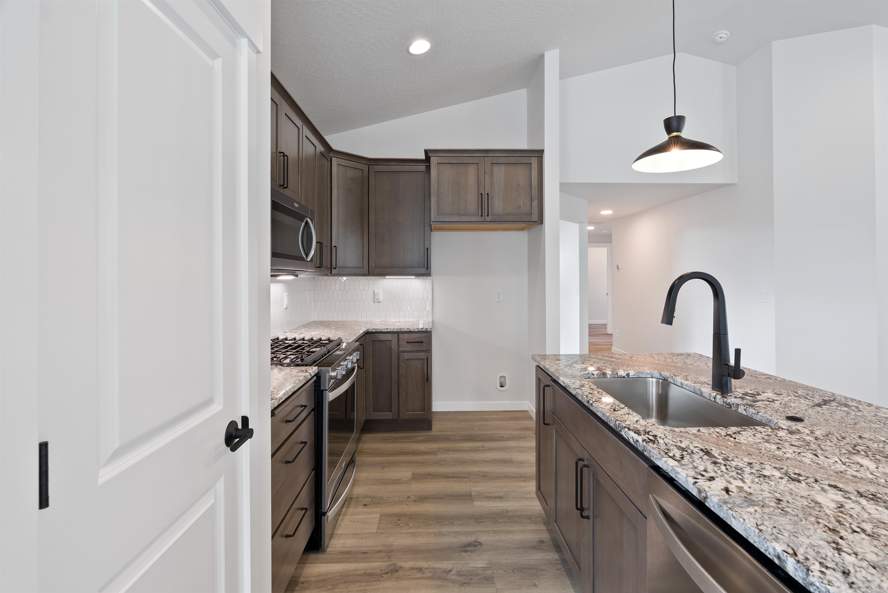 12235 North Dupont Road Spokane, WA 99218 - Photo 13 of 27