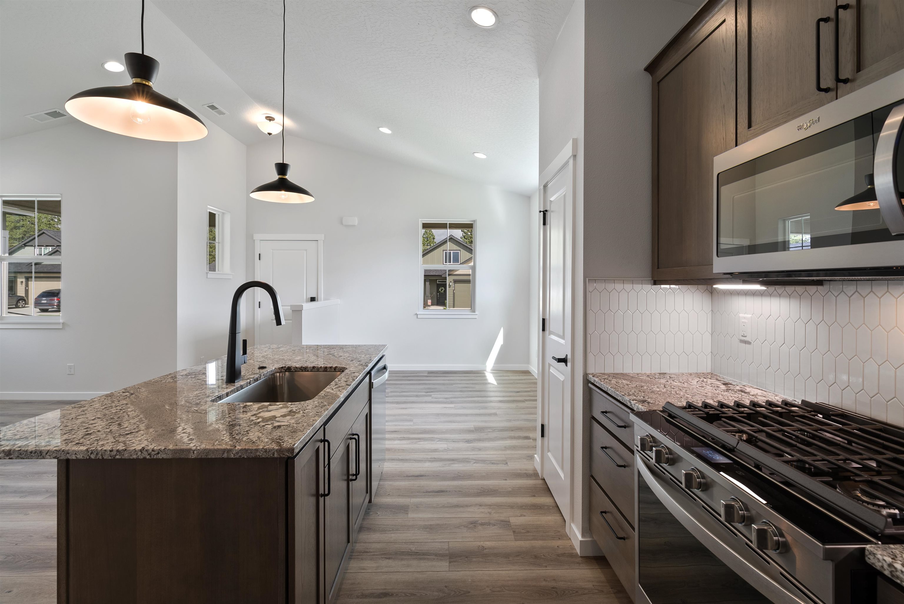 12235 North Dupont Road Spokane, WA 99218 - Photo 17 of 27