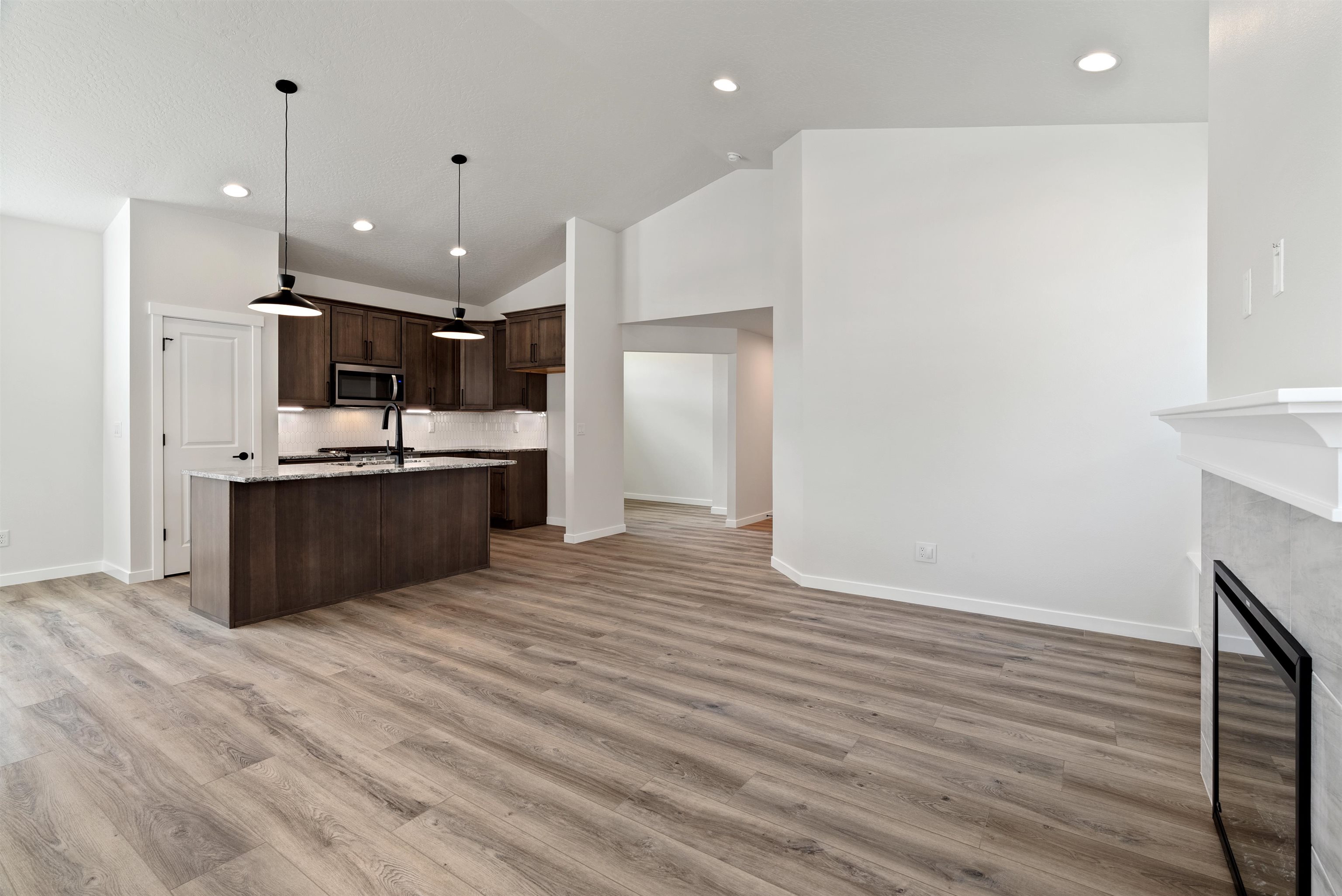 12235 North Dupont Road Spokane, WA 99218 - Photo 8 of 27