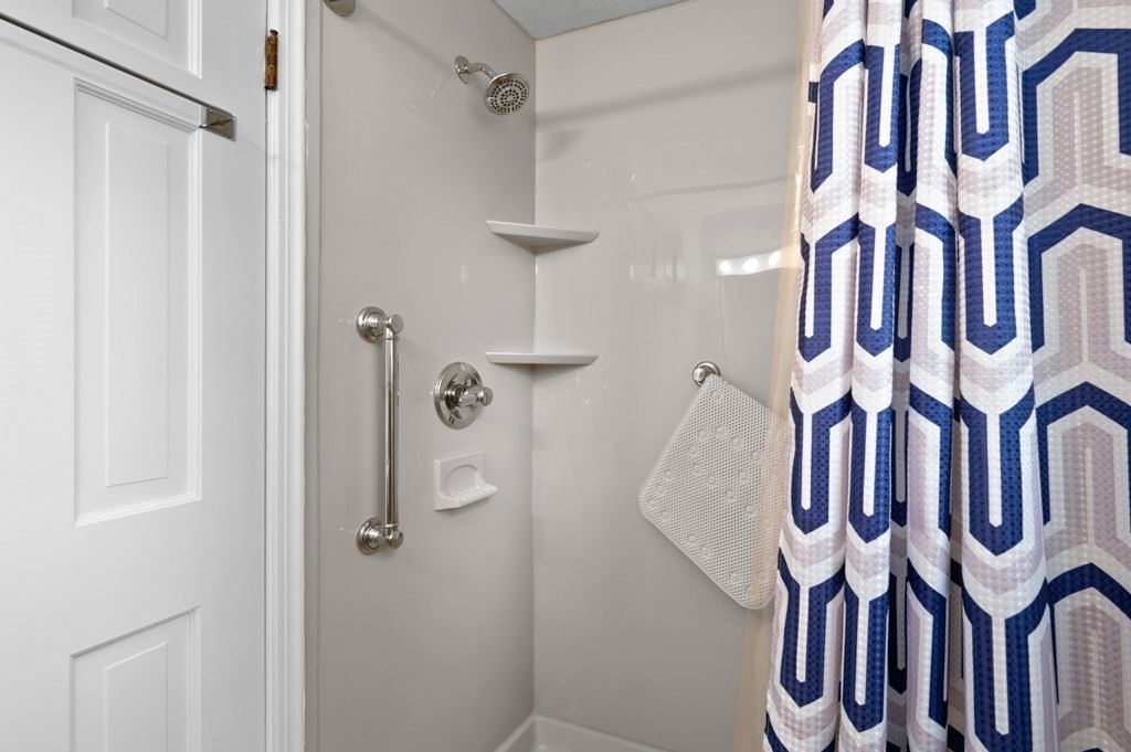 8 Erwin Road North Reading, MA 01864 - Photo 21 of 39 Gallery Image 21