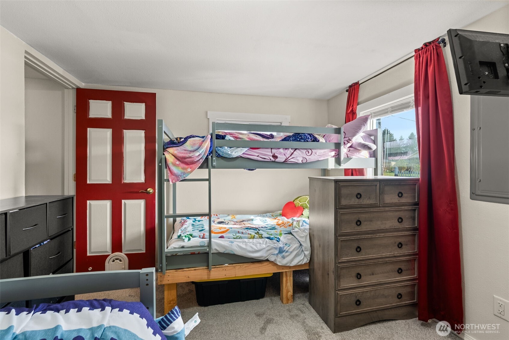 3306 Romane Road Raymond, WA 98577 - Photo 15 of 25 a bedroom with a bed and a window