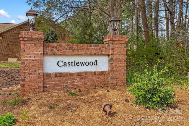 $317,500 | 402 Swaim Court, Salisbury, NC 28147