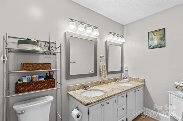 $317,500 | 402 Swaim Court, Salisbury, NC 28147