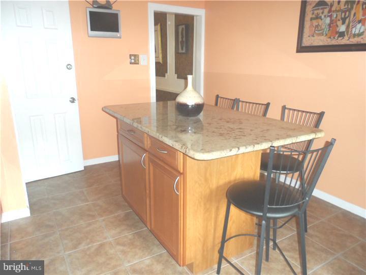 7430 Sommers Road Philadelphia, PA 19138 - Photo 12 of 18 Gallery Image 12
