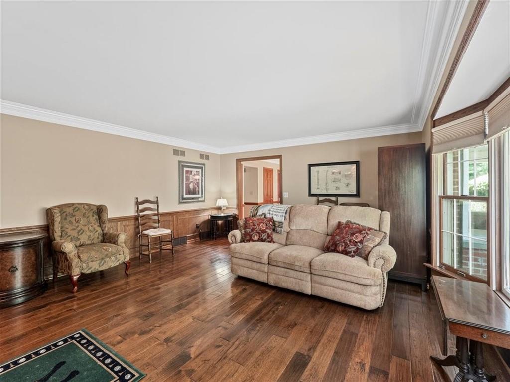 4273 River Road Beaver Falls, PA 15010 - Photo 15 of 35 Gallery Image 15
