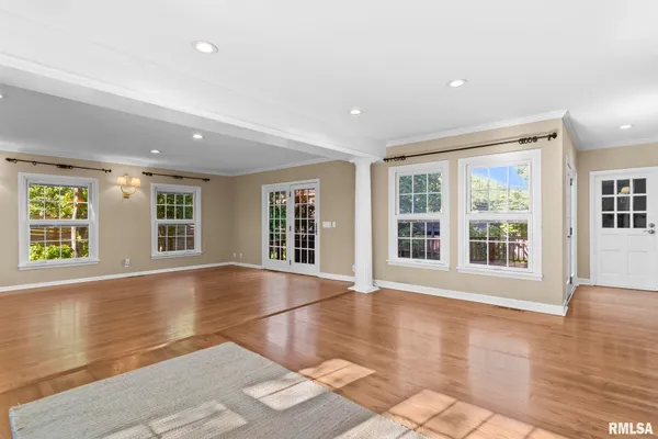 $799,000 | 10 Sunset Lane, Springfield, IL 62704