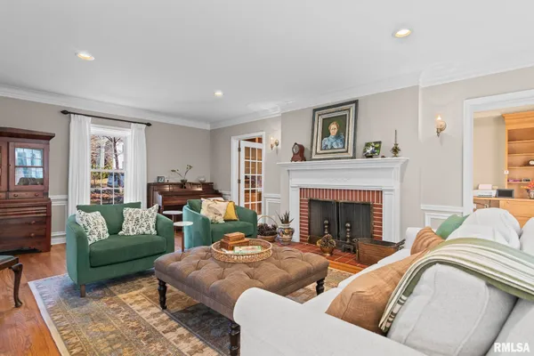 $799,000 | 10 Sunset Lane, Springfield, IL 62704