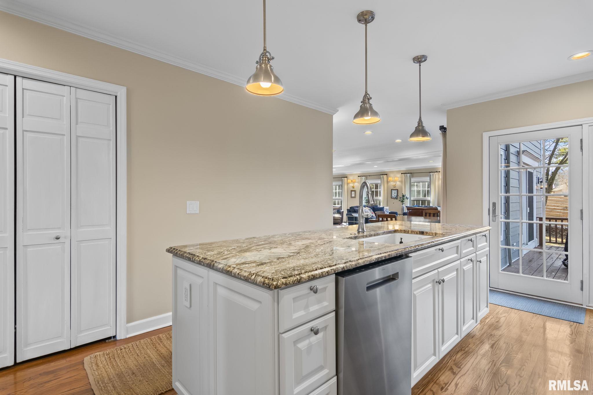 10 Sunset Lane Springfield, IL 62704 - Photo 15 of 64