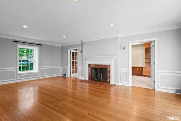$799,000 | 10 Sunset Lane, Springfield, IL 62704