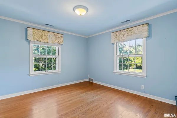 $799,000 | 10 Sunset Lane, Springfield, IL 62704