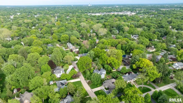 $799,000 | 10 Sunset Lane, Springfield, IL 62704