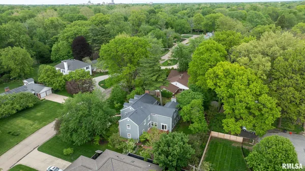 $799,000 | 10 Sunset Lane, Springfield, IL 62704