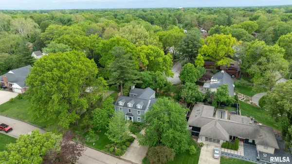 $799,000 | 10 Sunset Lane, Springfield, IL 62704