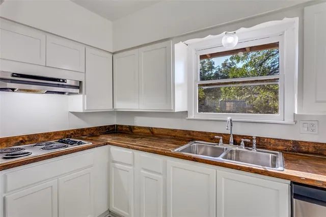 $1,699 | 1305 Southern Boulevard, Cleburne, TX 76033