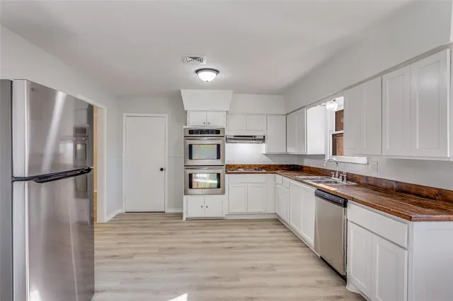 $1,699 | 1305 Southern Boulevard, Cleburne, TX 76033