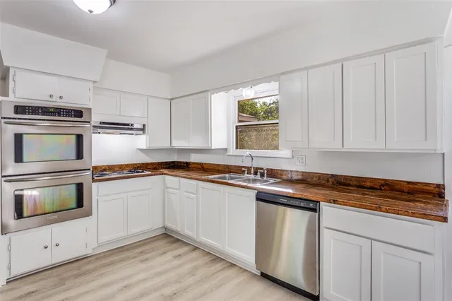 $1,699 | 1305 Southern Boulevard, Cleburne, TX 76033