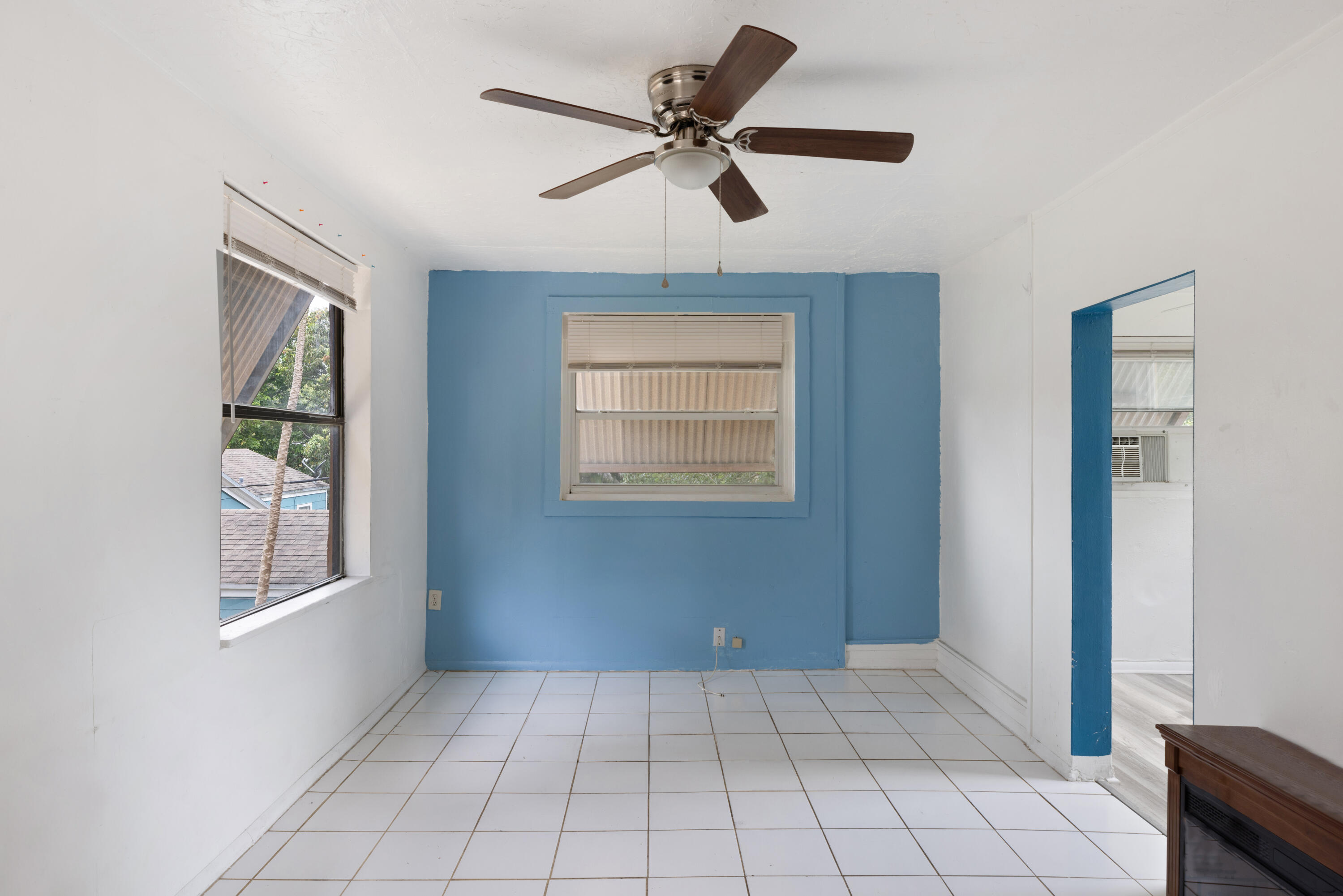 902 Boston Avenue Fort Pierce, FL 34950 - Photo 5 of 34 a view of an empty room with a window