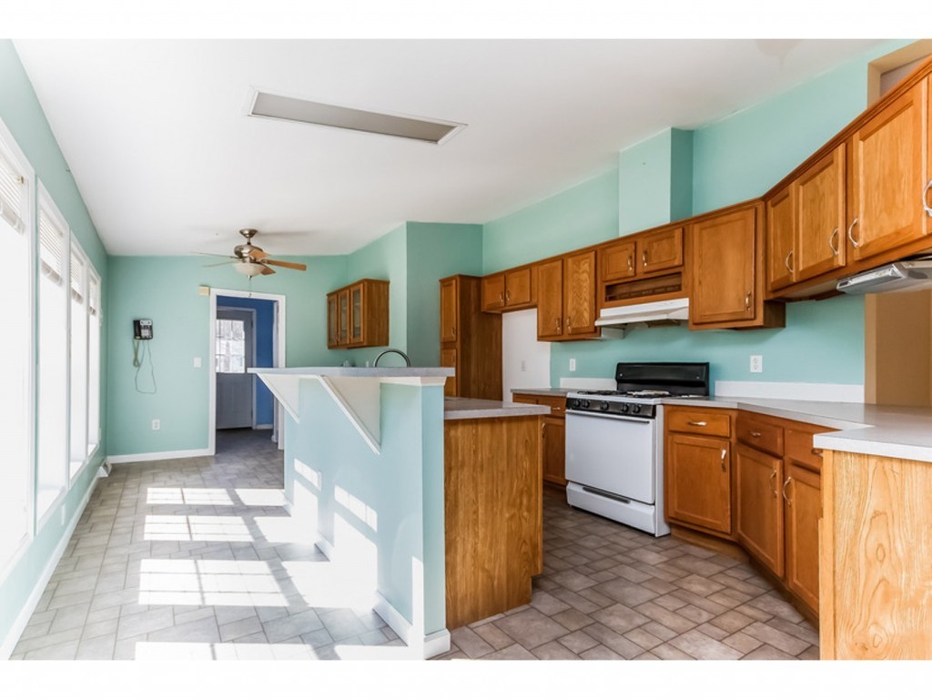 77 Holt Road Wilton, NH 03086 - Photo 5 of 20