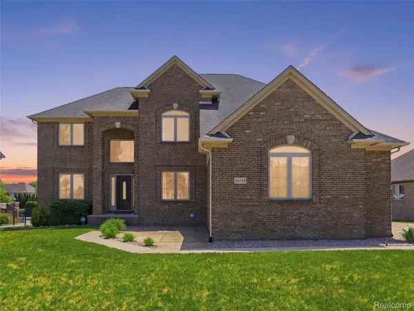 $765,000 | 16348 Via Montella, Macomb, MI 48042