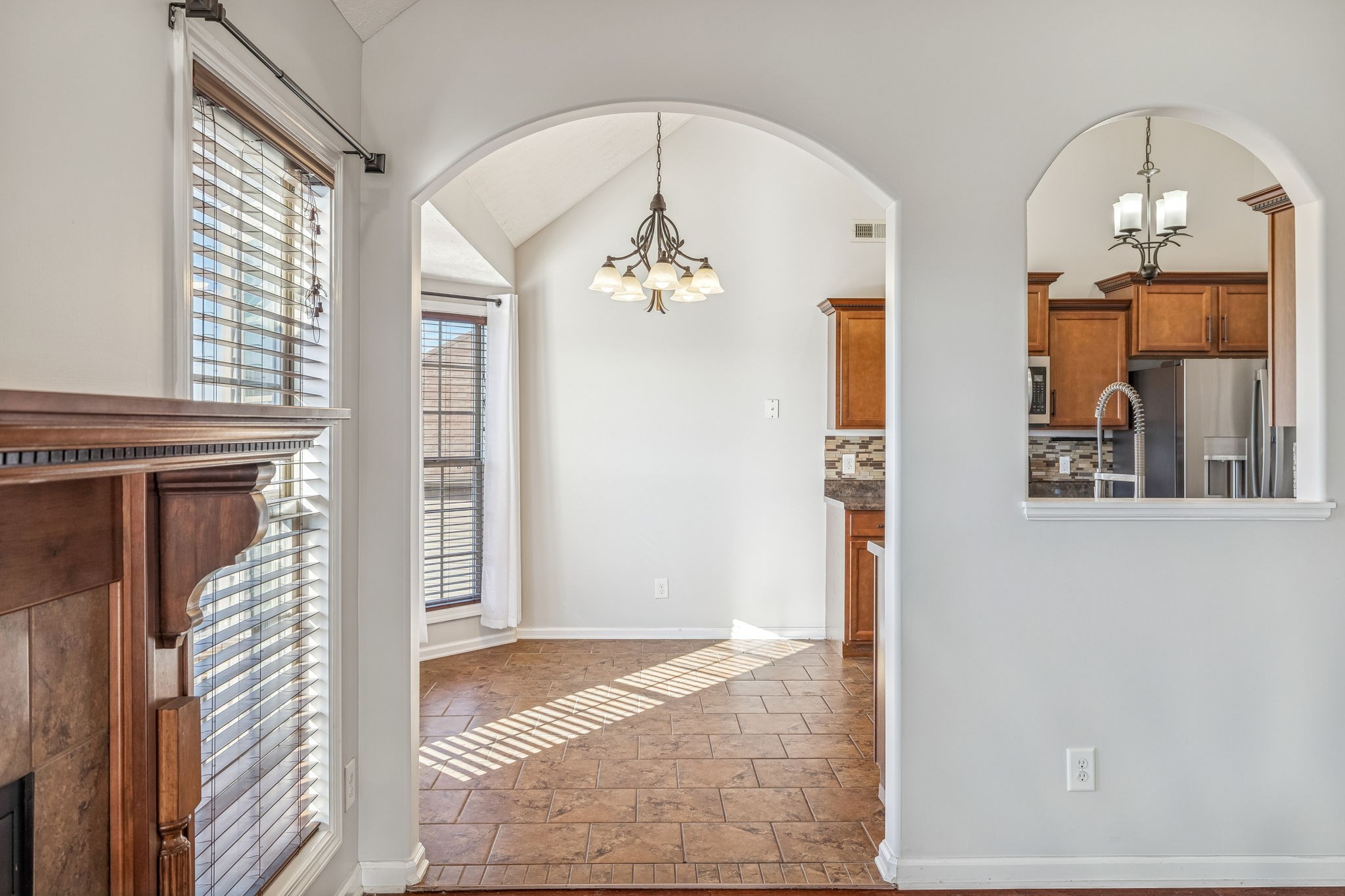 1438 Raven Road Clarksville, TN 37042 - Photo 8 of 38 Gallery Image 8