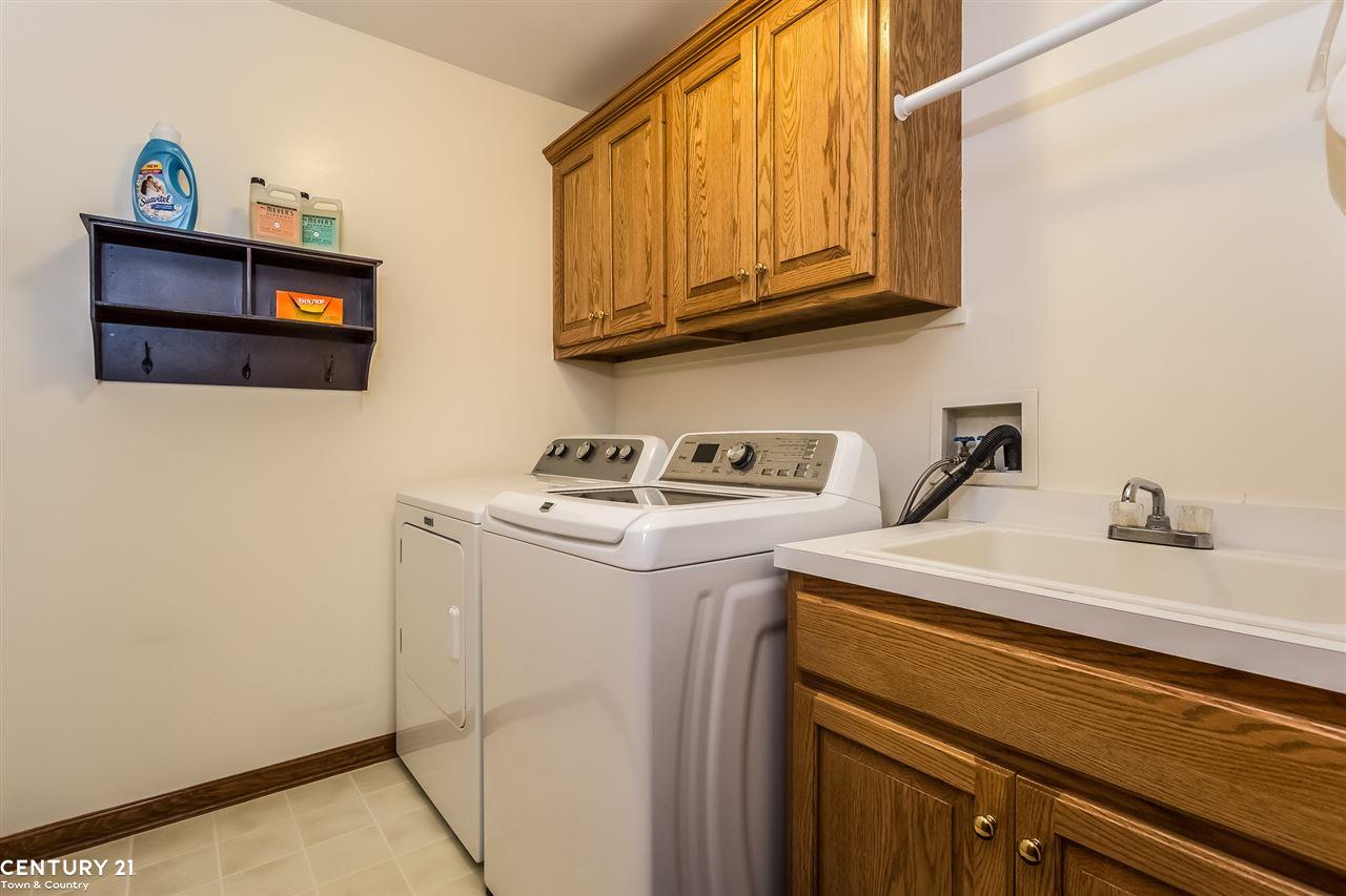 11320 Covered Bridge Lane Romeo, MI 48065 - Photo 22 of 57 Gallery Image 22