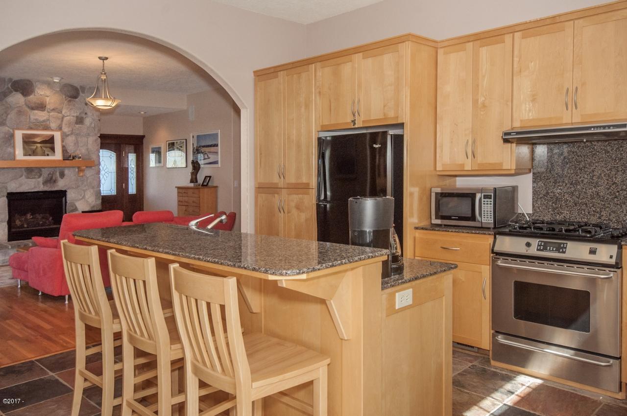 450 Edgewater Depoe Bay, OR 97341 - Photo 14 of 51 Open Kitchen