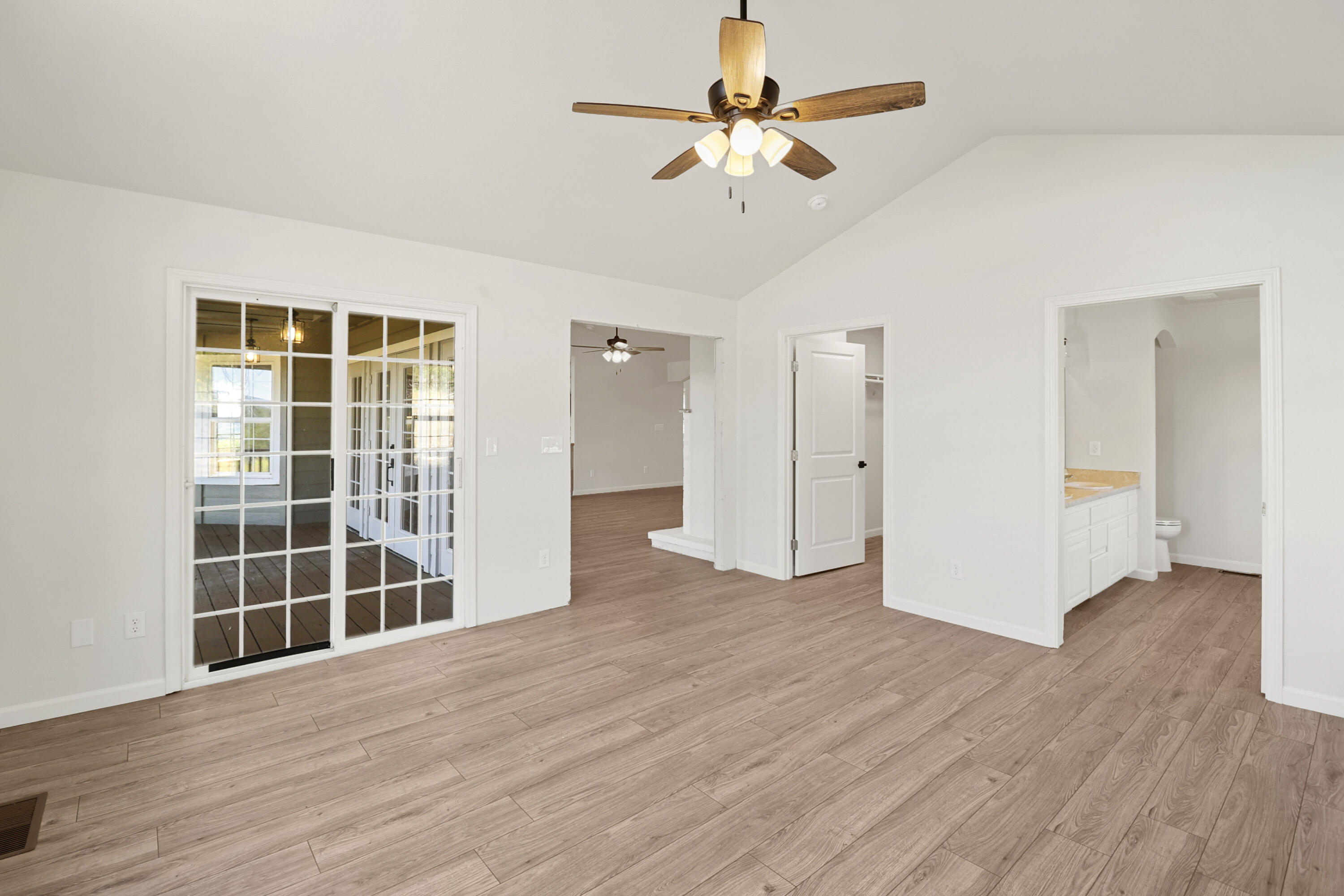 13360 Oak Run Road Oak Run, CA 96069 - Photo 15 of 33 22-09