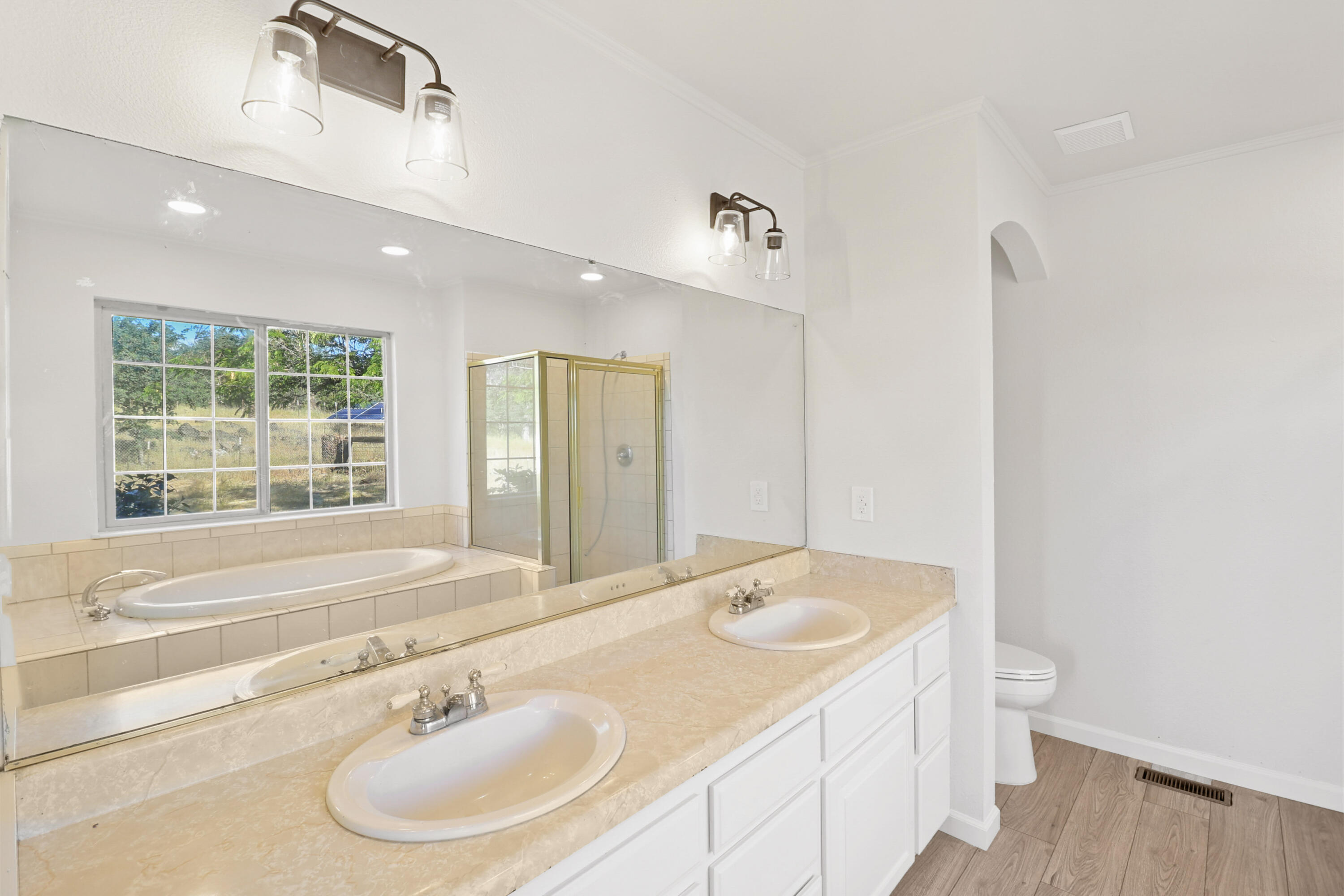 13360 Oak Run Road Oak Run, CA 96069 - Photo 17 of 33 25-16