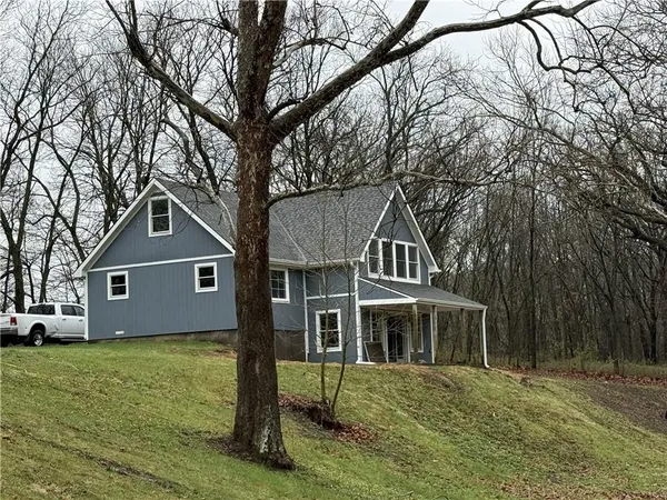 $235,000 | 8800 Southeast 69th Highway, Cameron, MO 64429