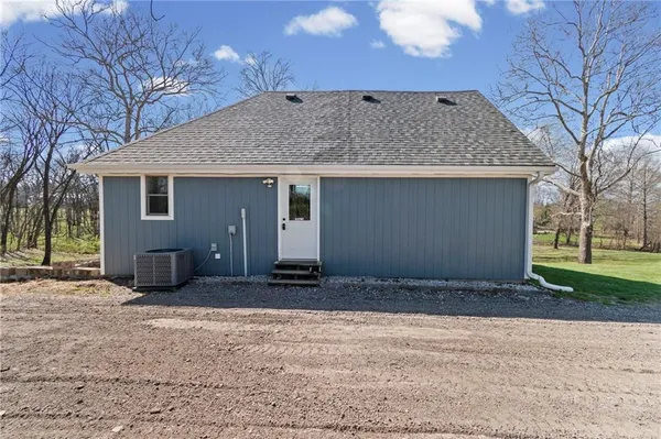$235,000 | 8800 Southeast 69th Highway, Cameron, MO 64429