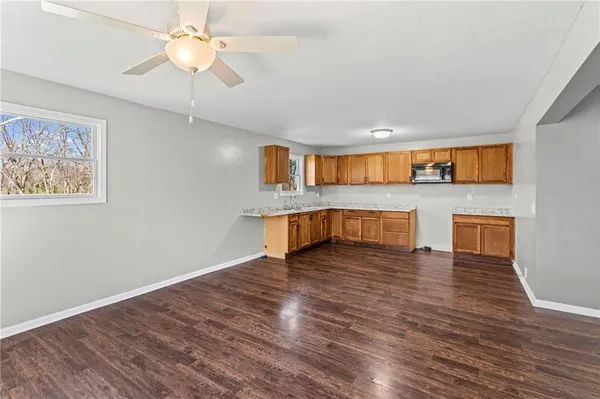$235,000 | 8800 Southeast 69th Highway, Cameron, MO 64429