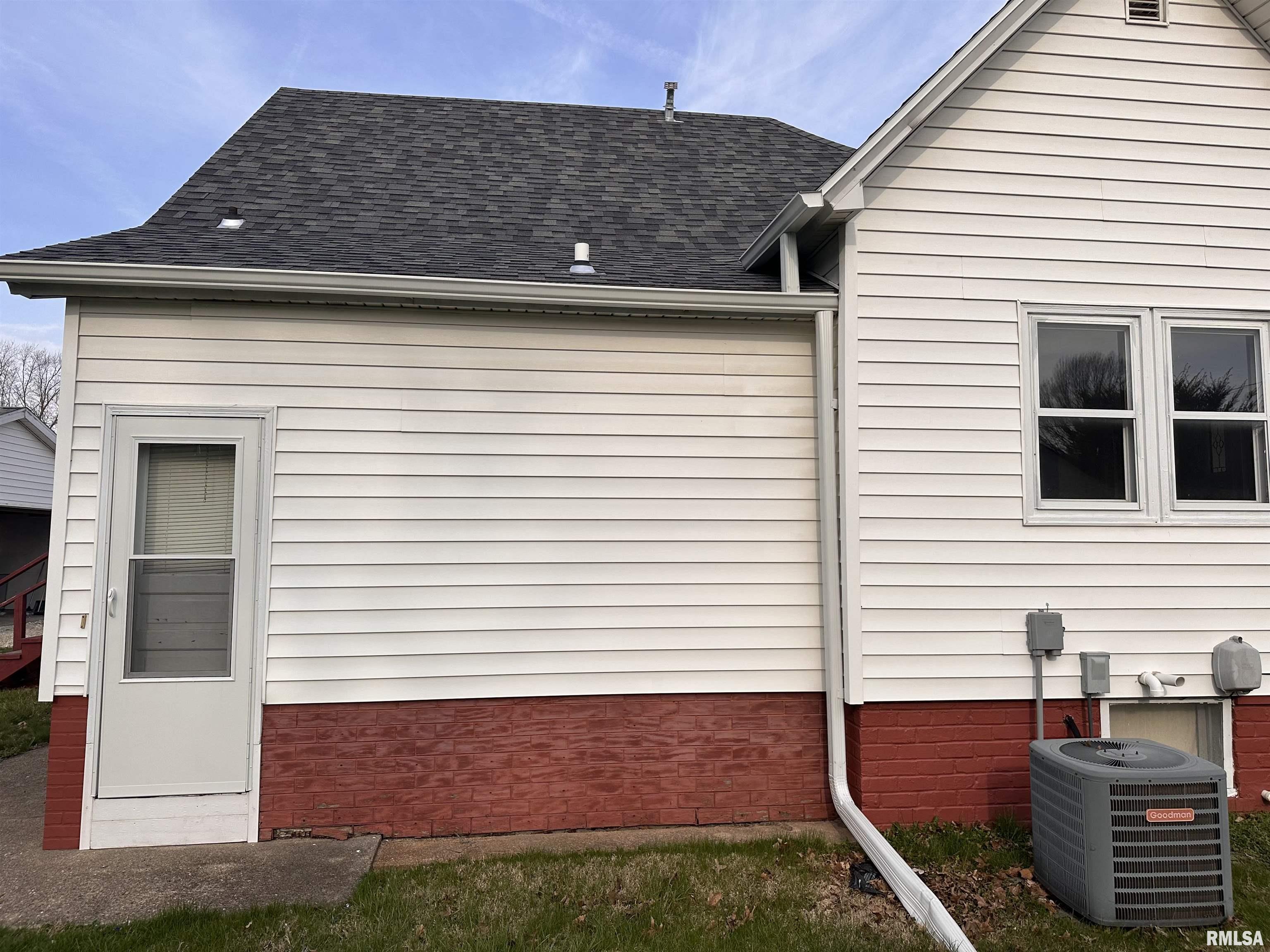 840 East 4th Street Galesburg, IL 61401 - Photo 21 of 27