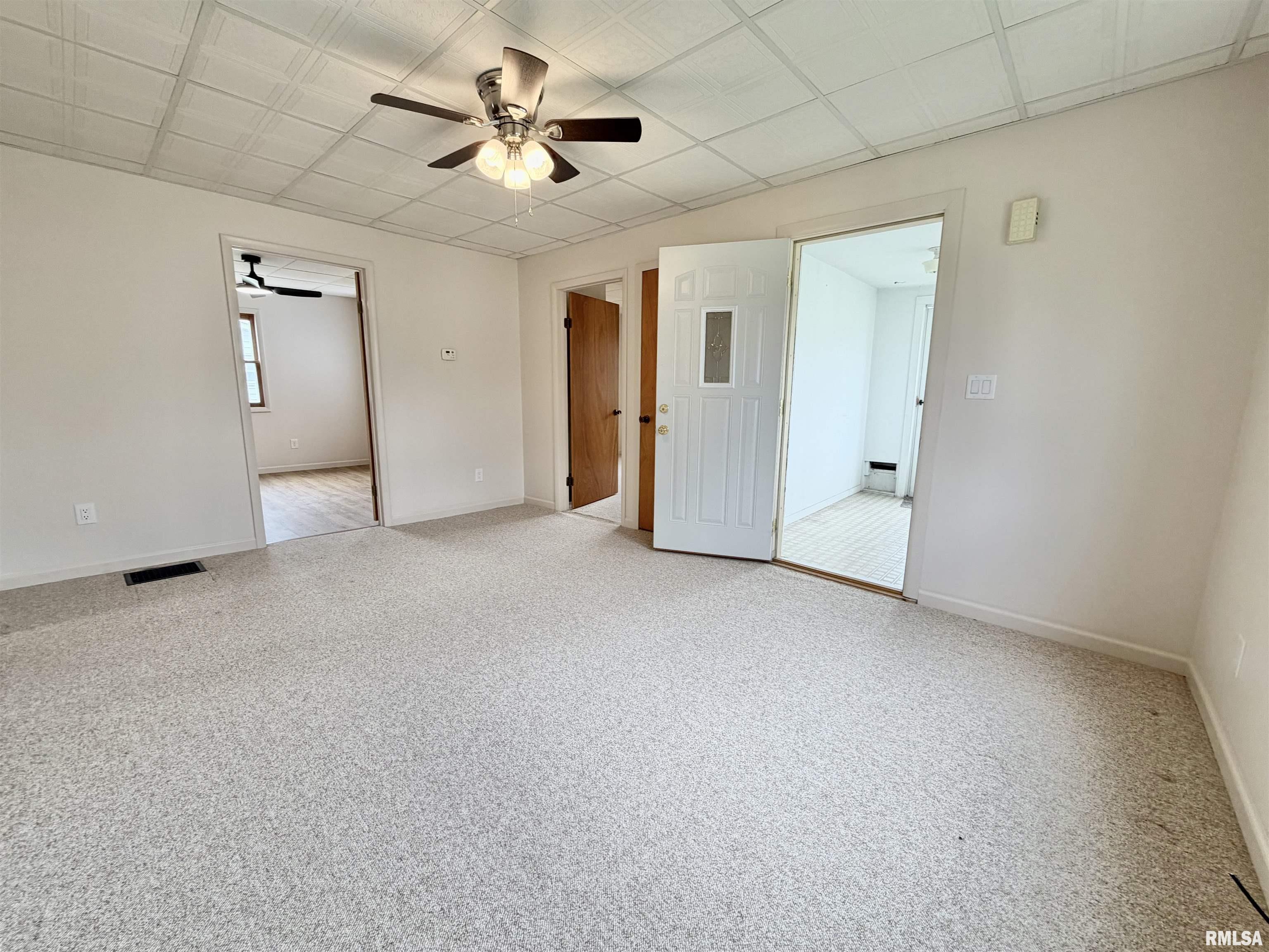 840 East 4th Street Galesburg, IL 61401 - Photo 6 of 27