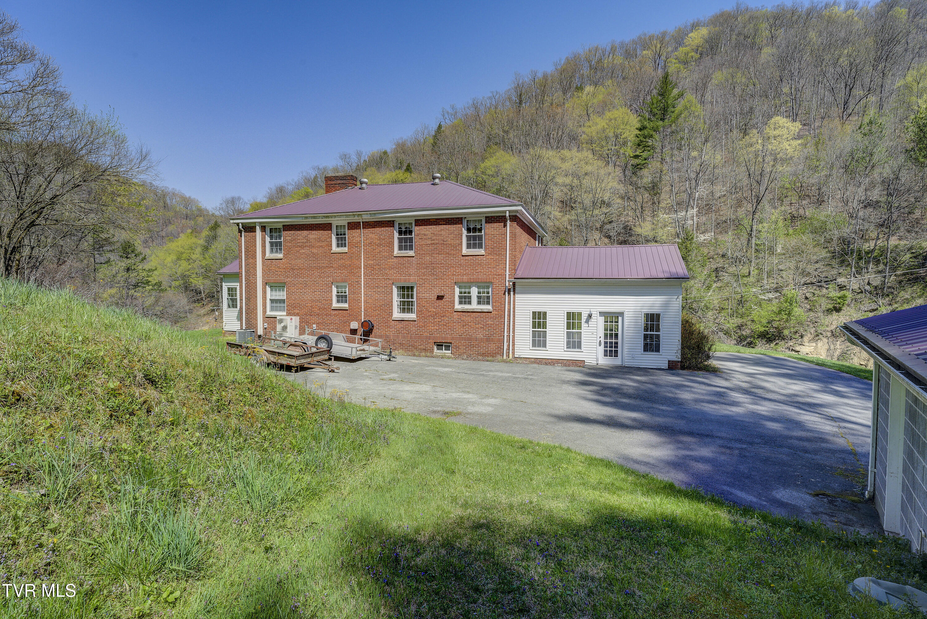 1290 Mott Branch Road Vansant, VA 24656 - Photo 12 of 62 Mott--62