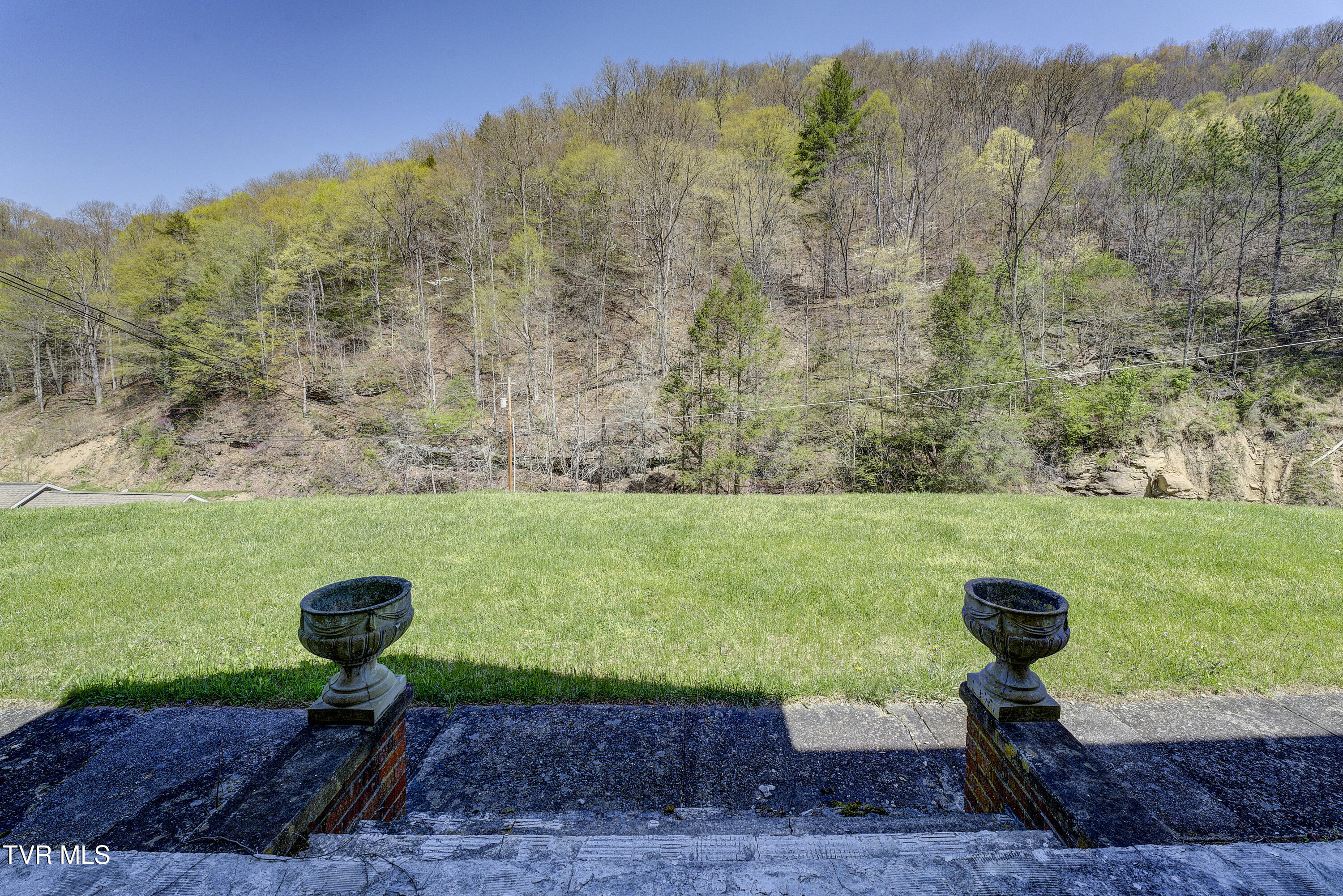 1290 Mott Branch Road Vansant, VA 24656 - Photo 7 of 62 Mott--56