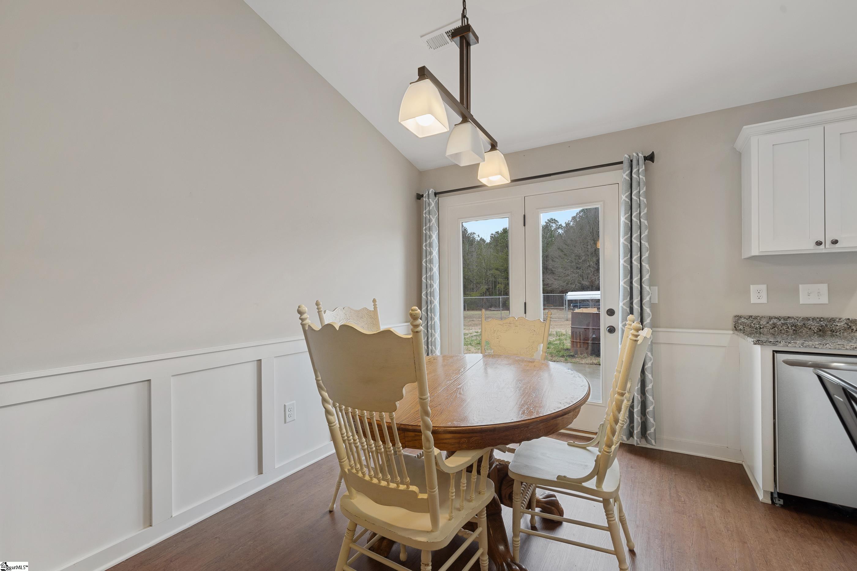 301 Metric Road Laurens, SC 29360 - Photo 11 of 22 Gallery Image 11