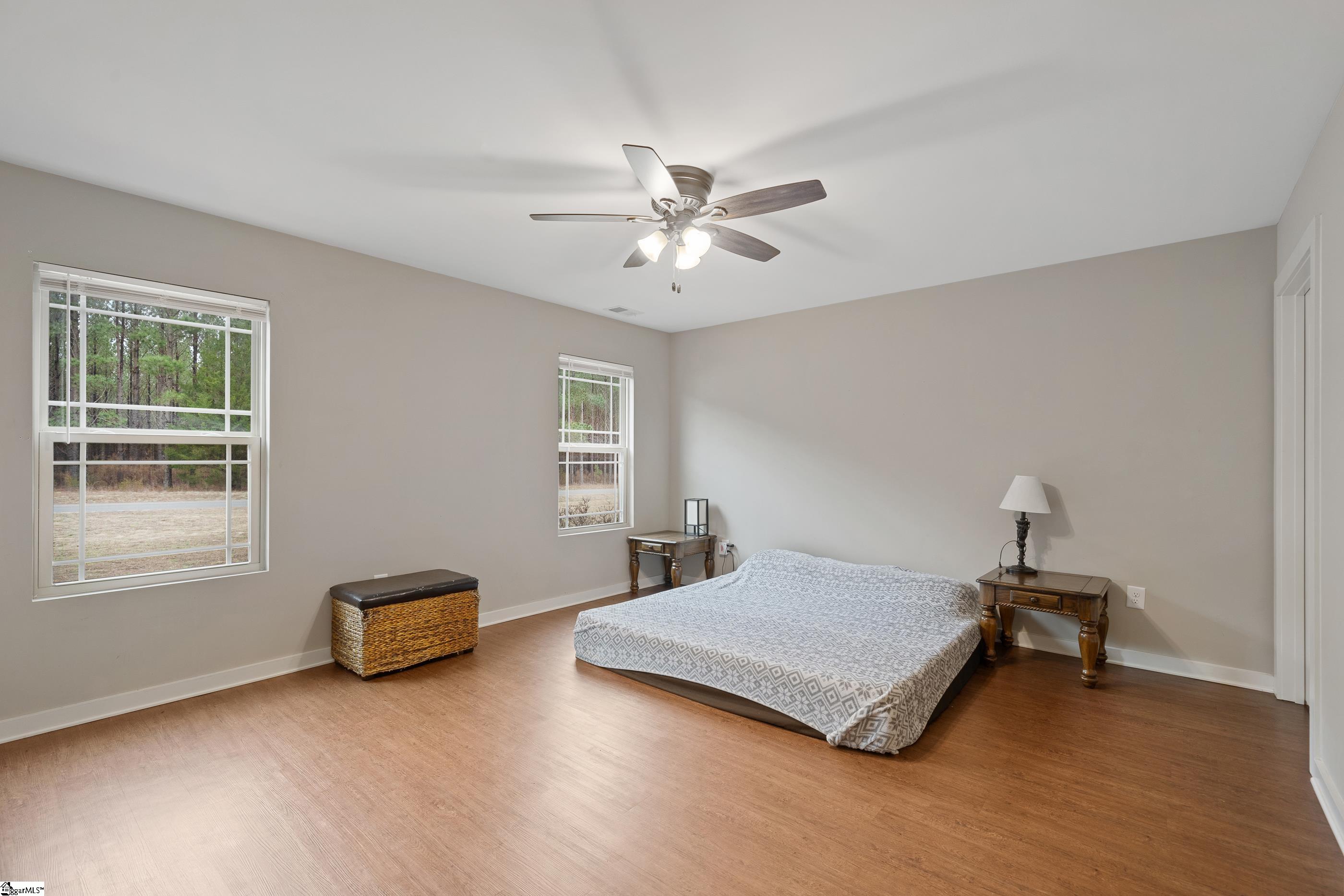 301 Metric Road Laurens, SC 29360 - Photo 13 of 22 Gallery Image 13