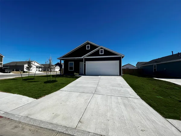 $1,750 | 2400 Fullmoon Drive, Lockhart, TX 78644