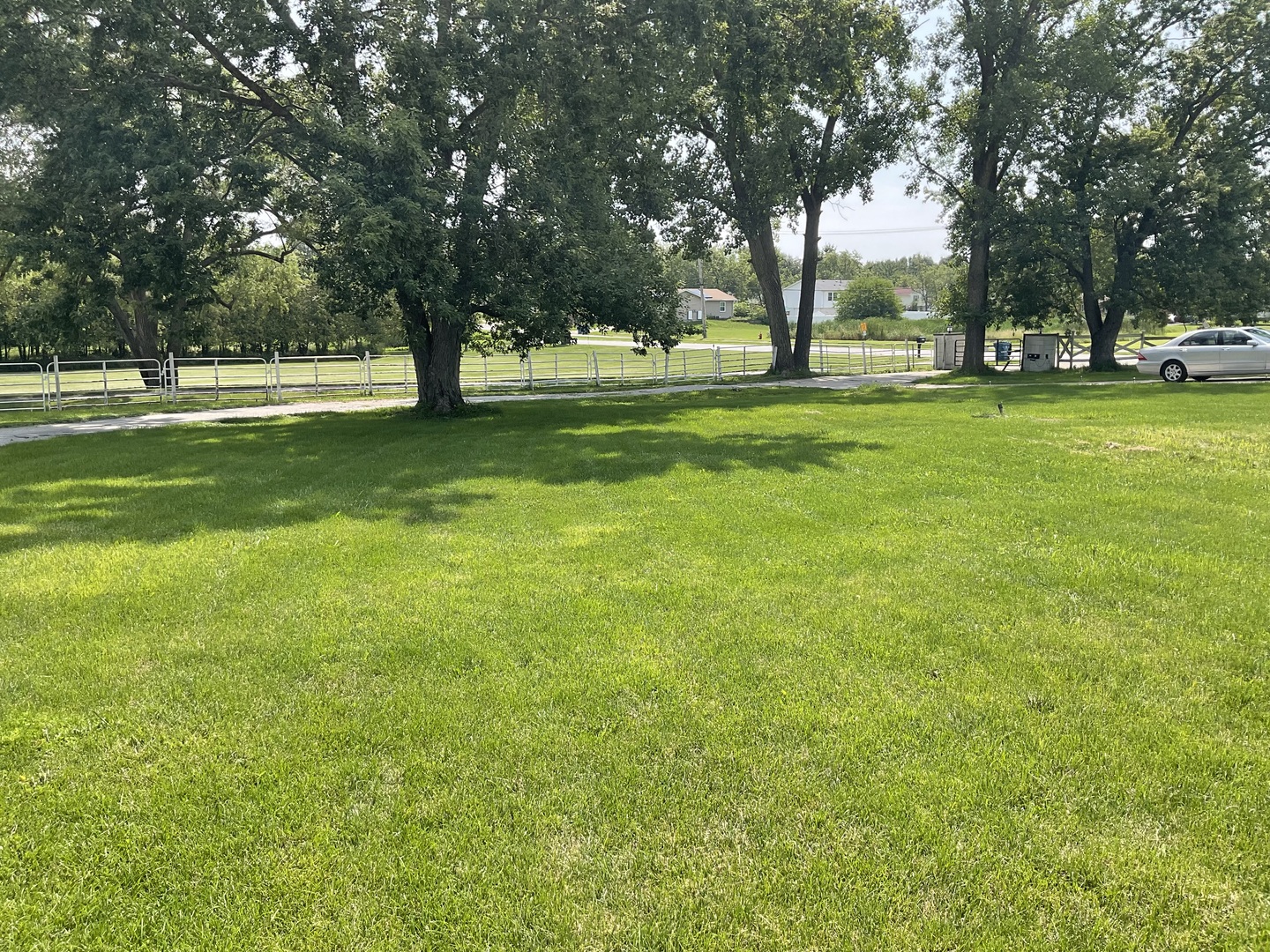 2741 223rd Street Chicago Heights, IL 60411 - Photo 36 of 41 a garden view with tree s