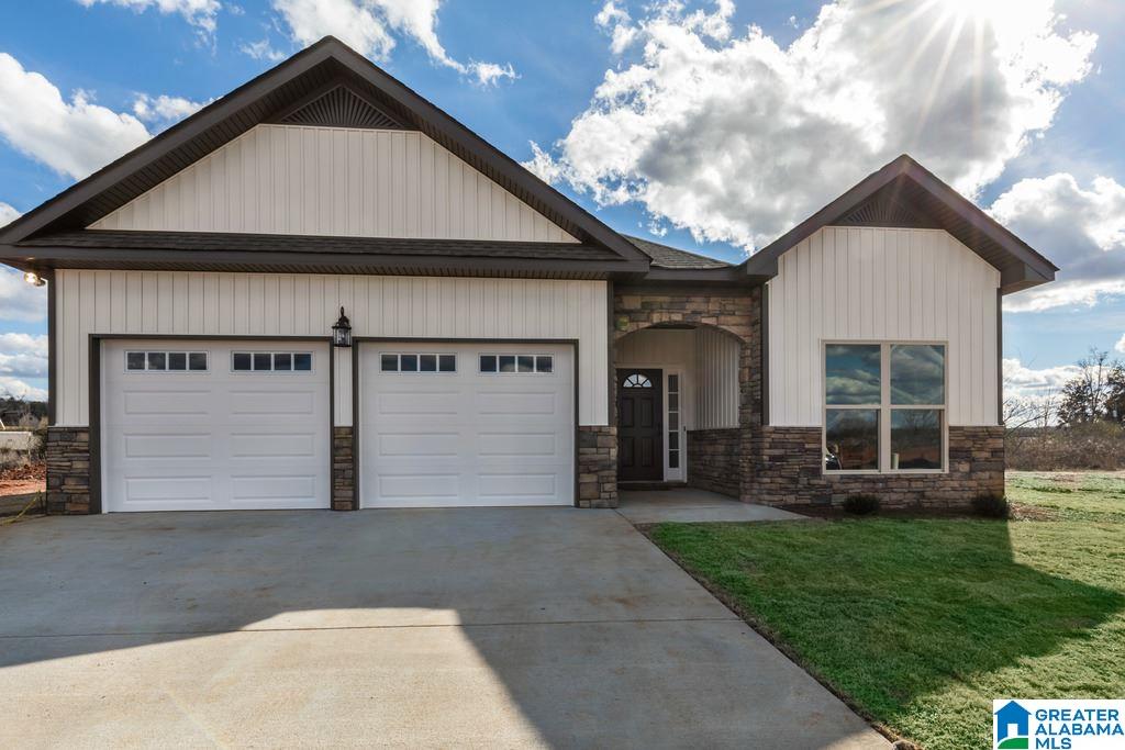 804 Michelle Manor Calera, AL 35040 - Photo 1 of 15