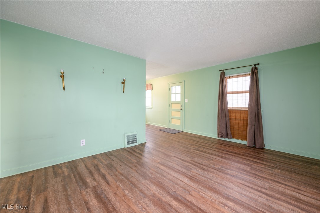 675 Reed Avenue Akron, OH 44306 - Photo 8 of 24 Gallery Image 8