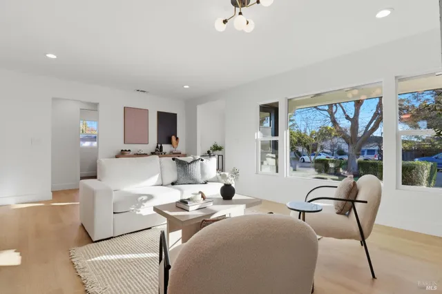 $1,349,000 | 791 Storybook Court, Novato, CA 94947