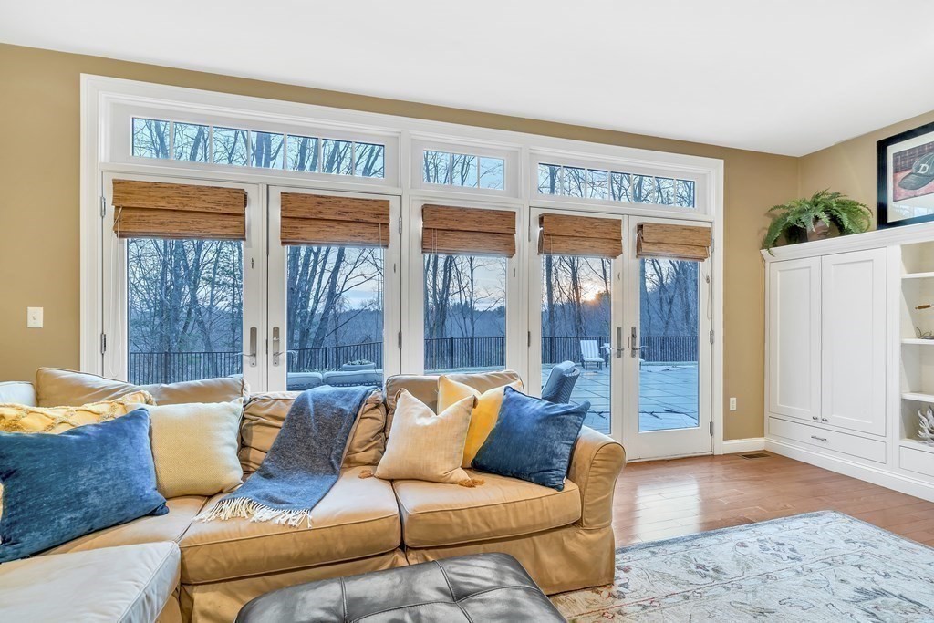 109 Old Stow Road Concord, MA 01742 - Photo 11 of 26 Gallery Image 11